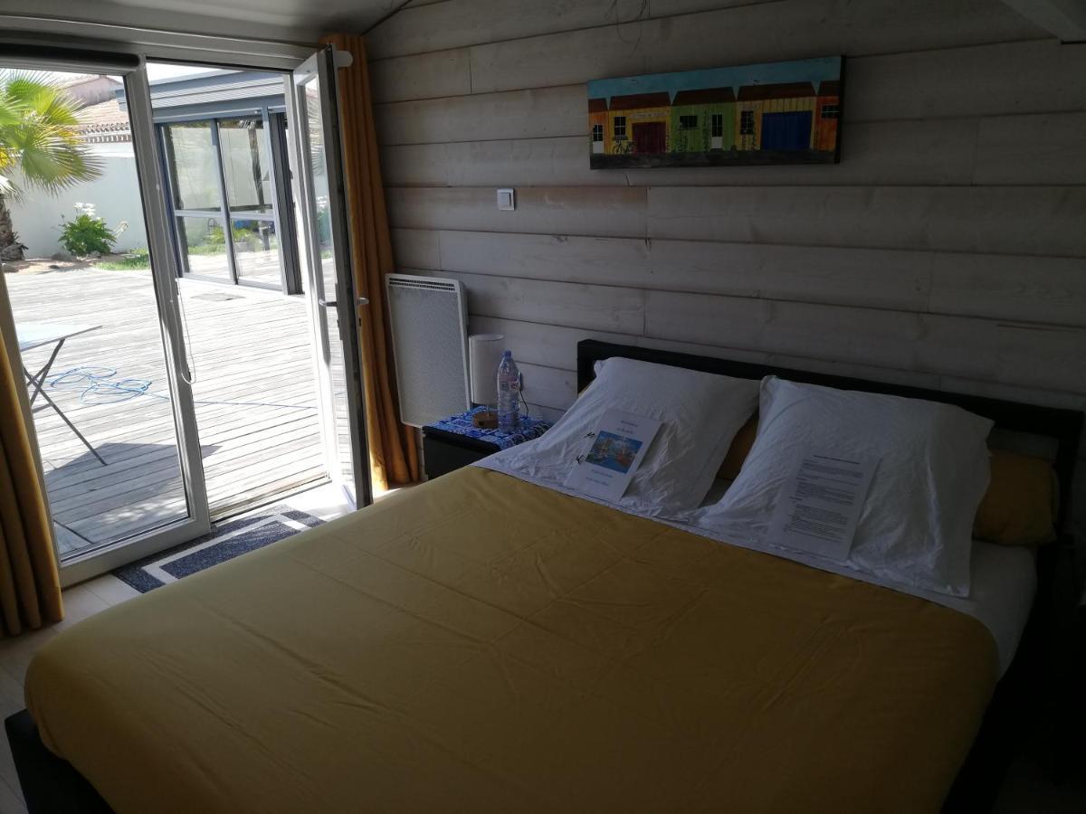 Studio Independant Chez L'Habitant Avec Piscine Et Cuisine Exterieures La Rochelle  Esterno foto