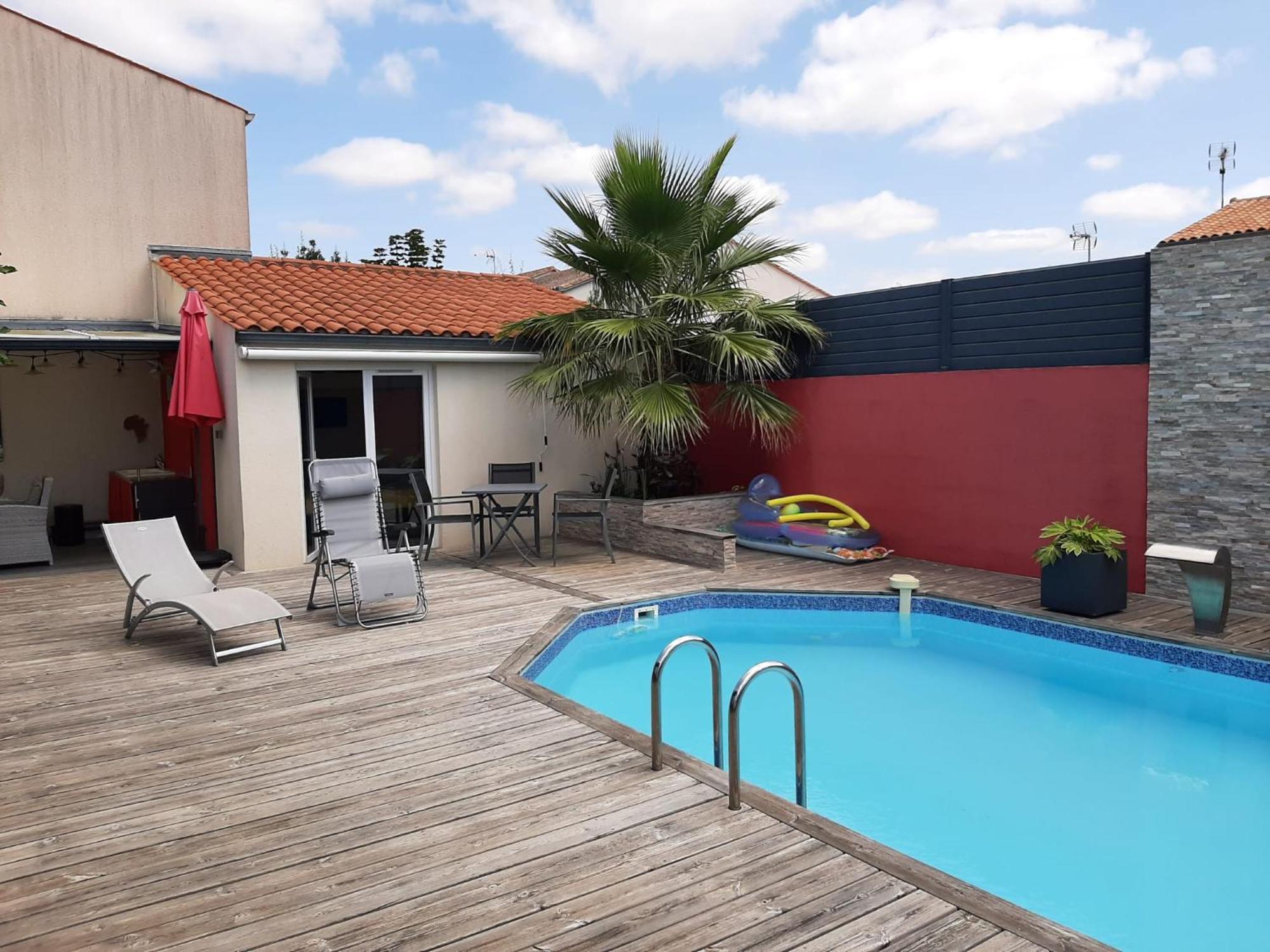 Studio Independant Chez L'Habitant Avec Piscine Et Cuisine Exterieures La Rochelle  Esterno foto