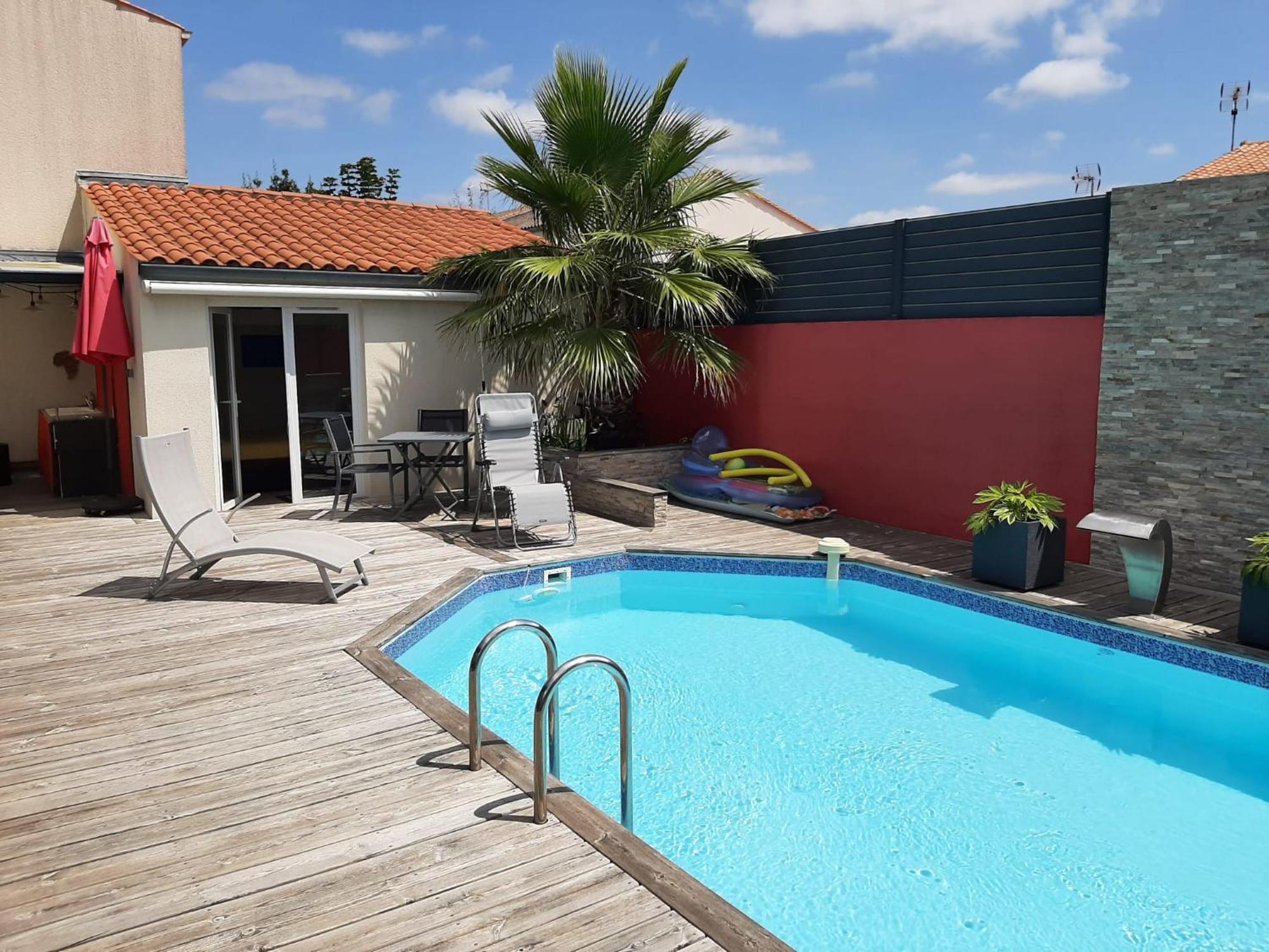 Studio Independant Chez L'Habitant Avec Piscine Et Cuisine Exterieures La Rochelle  Esterno foto