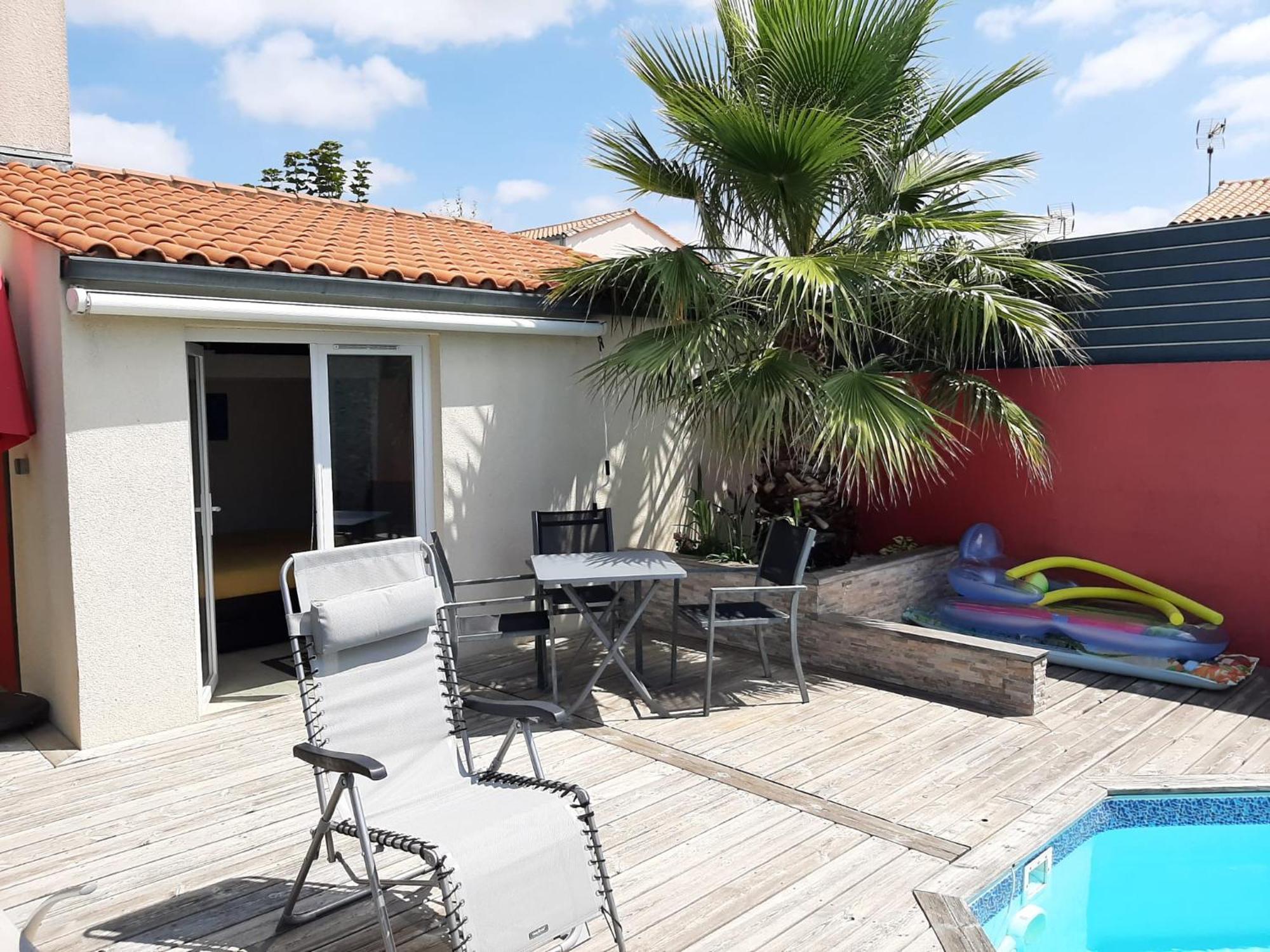 Studio Independant Chez L'Habitant Avec Piscine Et Cuisine Exterieures La Rochelle  Esterno foto